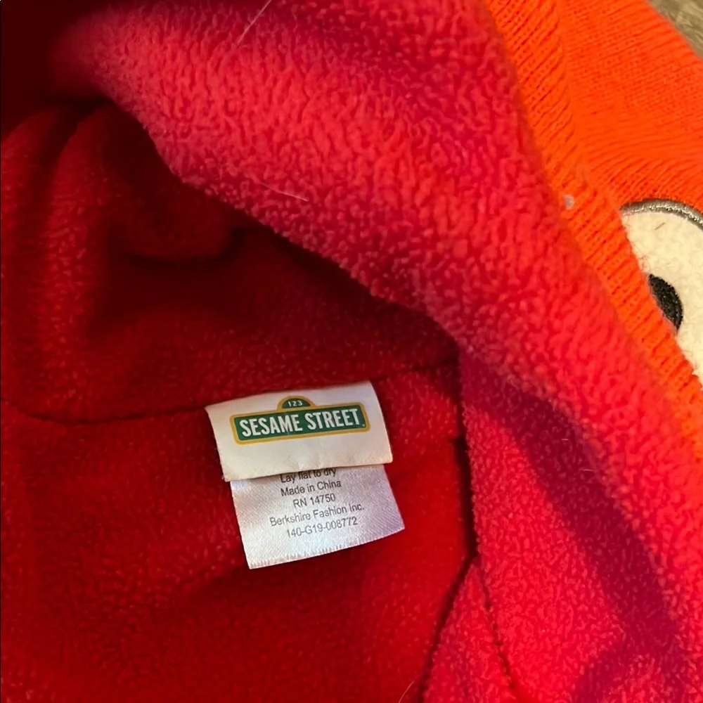 Sesame Street Elmo Beanie Hat & Mittens in Bright Red